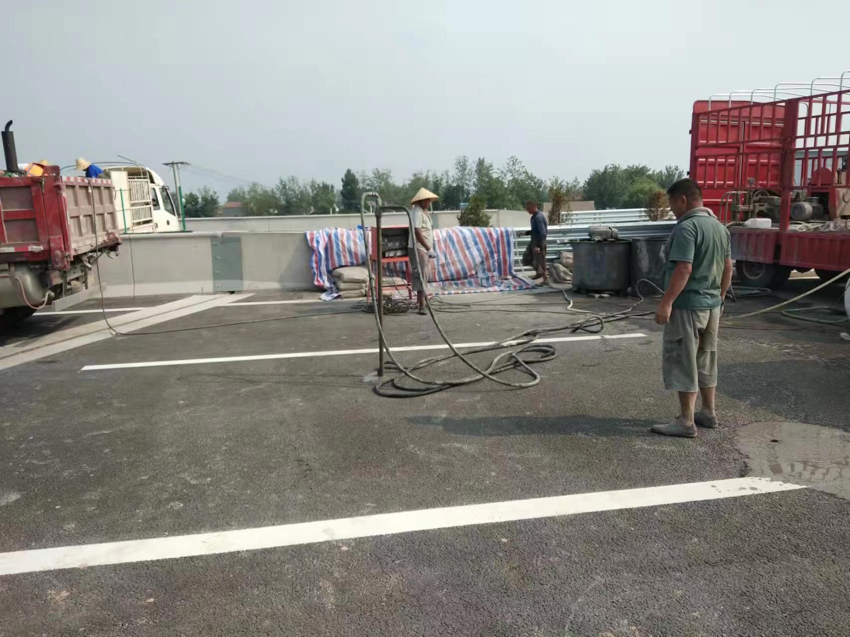 阿克塞路基注浆